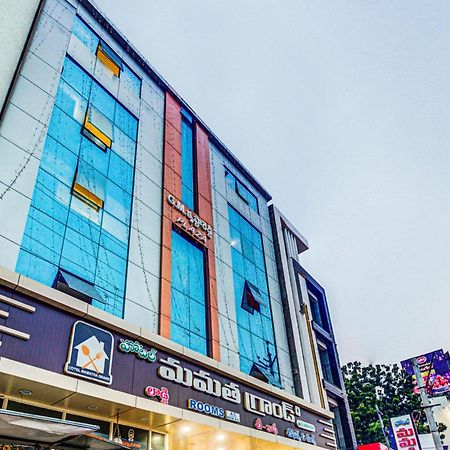 Spot On Swarna Mayuri Guntūr المظهر الخارجي الصورة